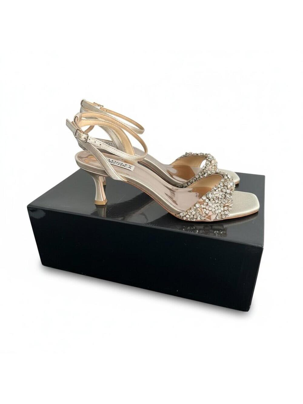 New Badgley Mischka Telissa Pink Kitten Heel Sandals 9